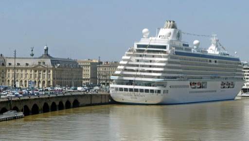 Crystal Serenity arrives in New York City