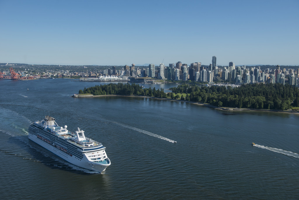 Port cites cruise lines for environmental stewardship